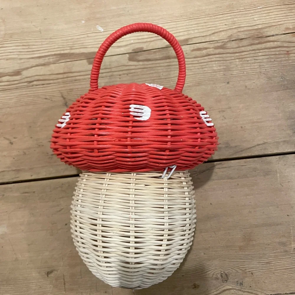 Red and Cream Wicker Mushroom Bag - Picture 2 of 5